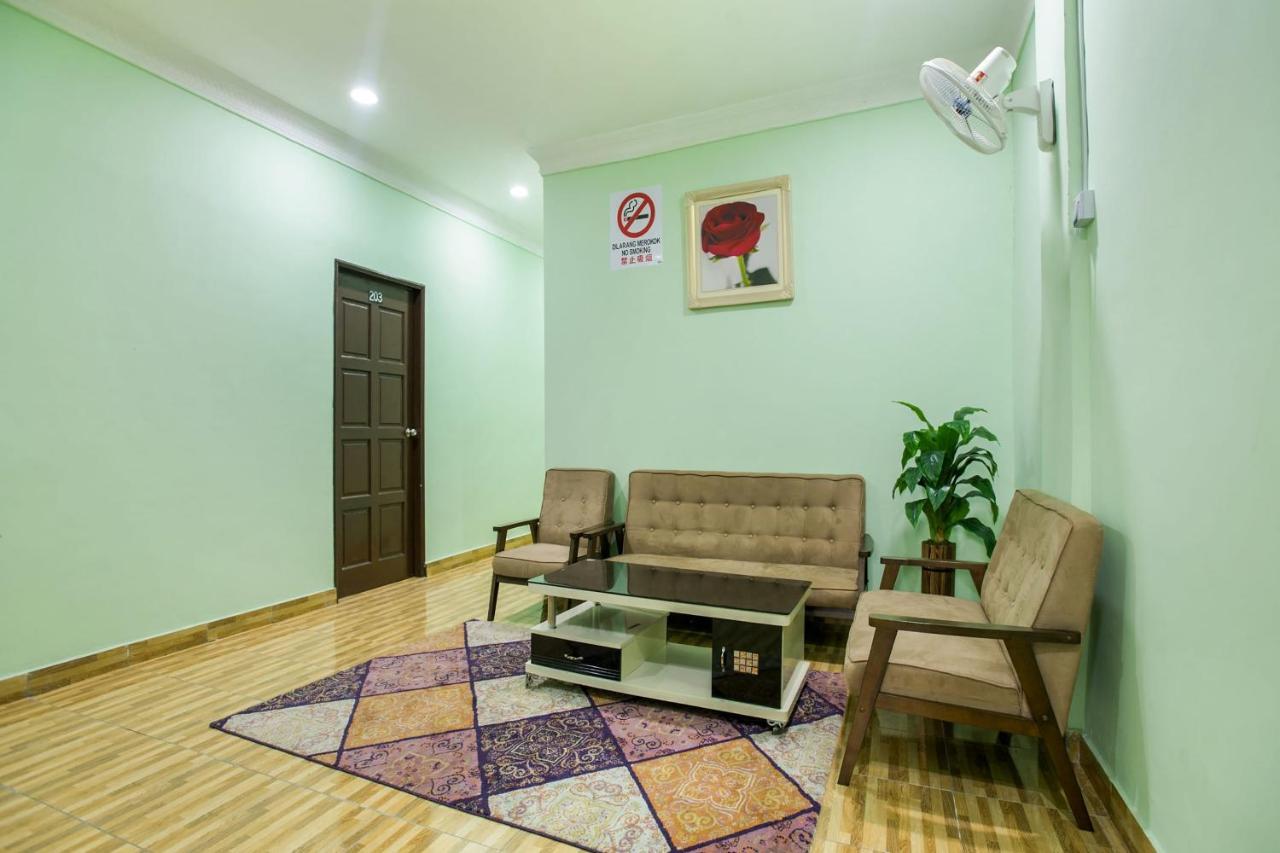 Oyo 89712 Grand Inn Semporna Zewnętrze zdjęcie